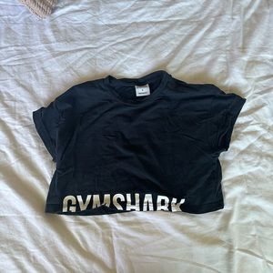 Gym shark crop top